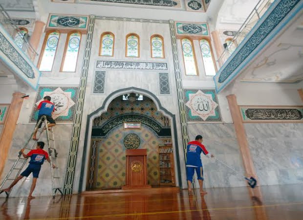 Jelang Ramadan, 99 Masjid Dibersihkan