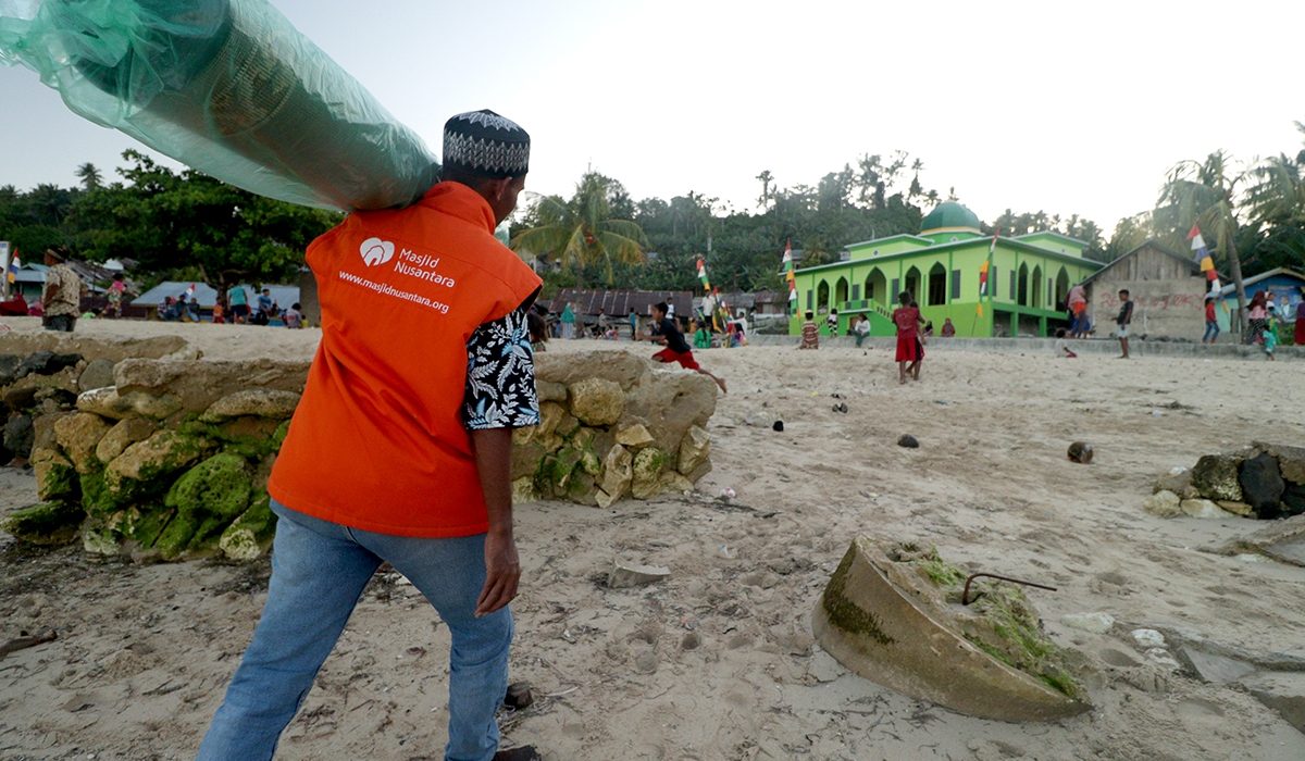 Masjid Nusantara membantu Kampung Dedeta Maluku Utara
