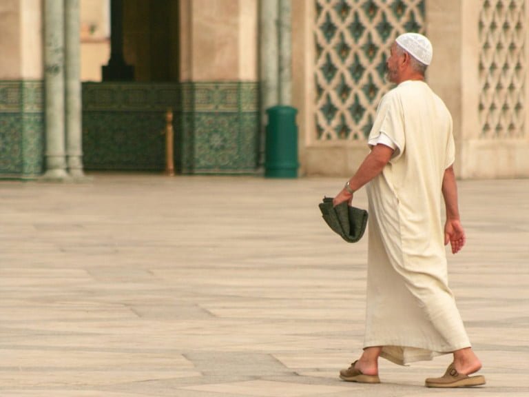 Keutamaan Berangkat Shalat Jumat Lebih Awal