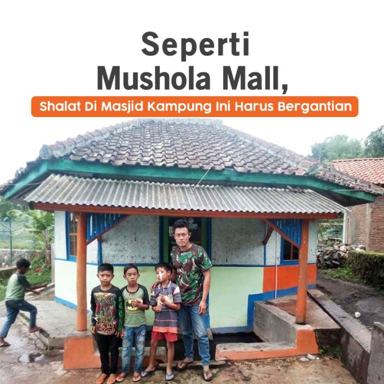 Seperti Mushola Mall, Shalat Di Masjid Kampung Ini Harus Bergantian