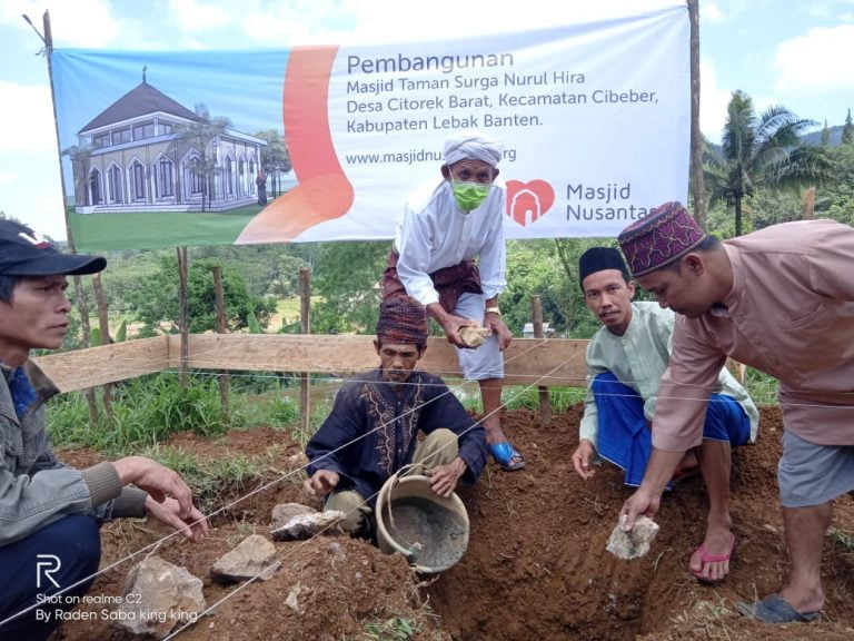 Pahala Bagi Orang yang Berkontribusi Membangun Masjid