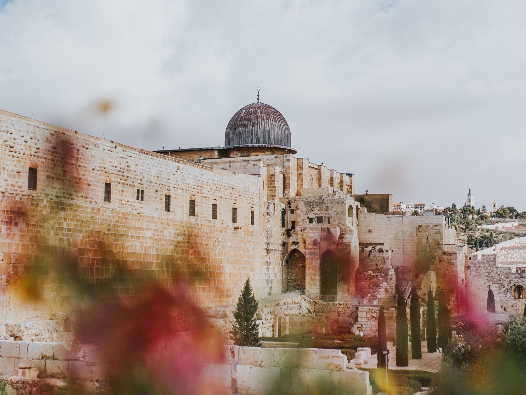 cole-keister-PQnkV6-iZMw-unsplash_web masjid nusantara