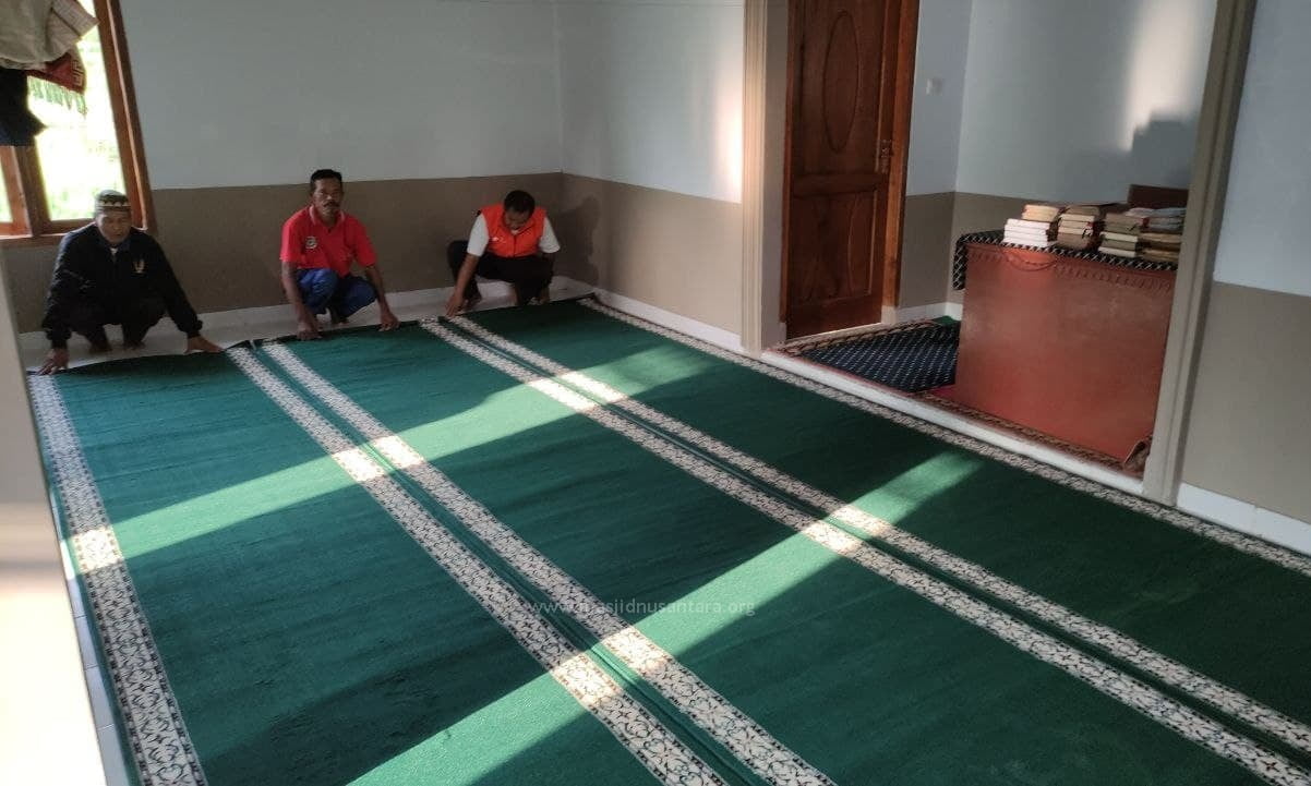 sedekah karpet masjid nusantara