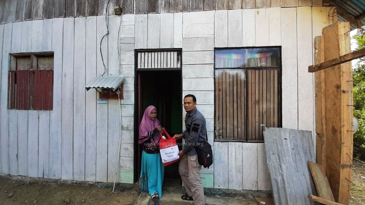 fidyah bahan makanan masjid nusantara