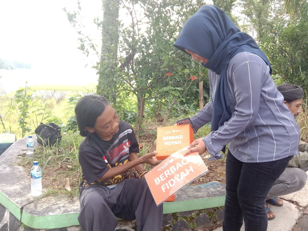 berbagi fidyah masjid nusantara