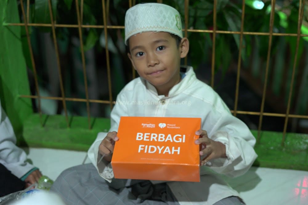 masjid nusantara penyaluran fidyah bandung raya