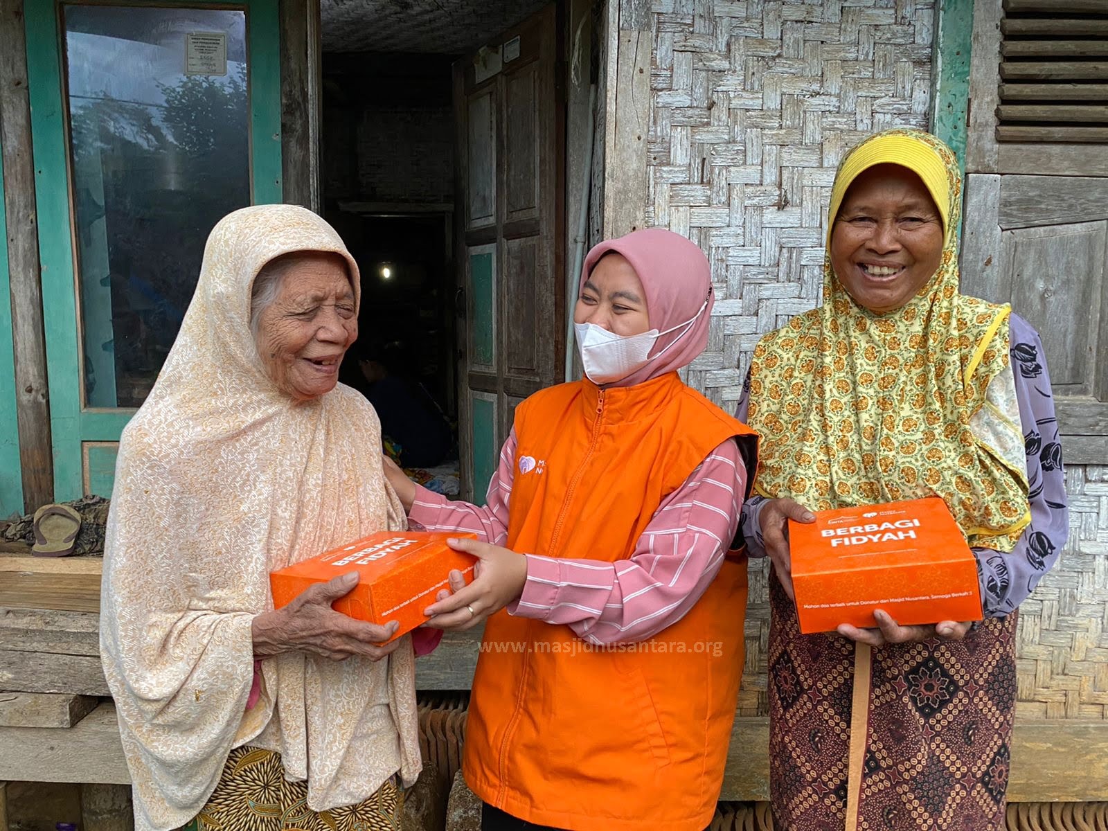 masjid nusantara penyaluran fidyah bandung raya