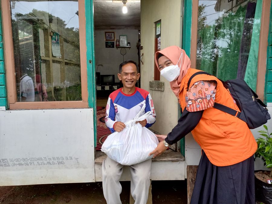 masjid nusantara penyaluran paket THR