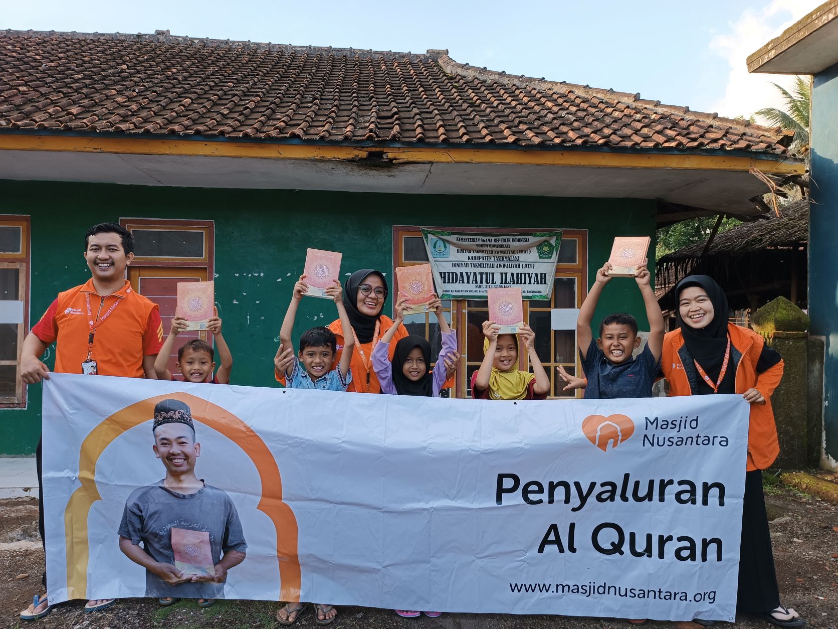 masjid nusantara respon korban banjir tasikmalaya