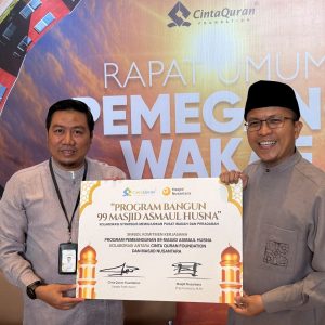 CEO Masjid Nusantara, Pras Purworo dan Founder Cinta Quran Foundation, Ustadz Fatih Karim.